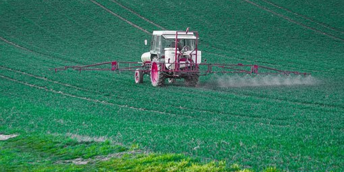 Herbicides Market Report: Industry Analysis, Trends, Size, and Forecasts 2030
